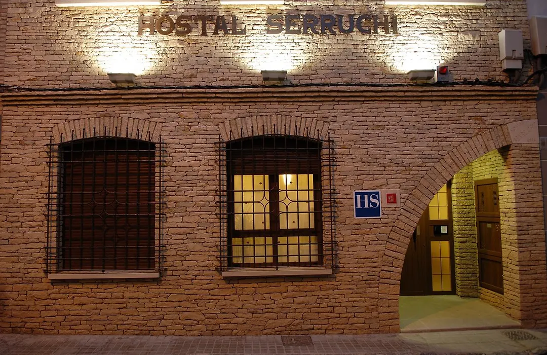 Hostal Serruchi-1