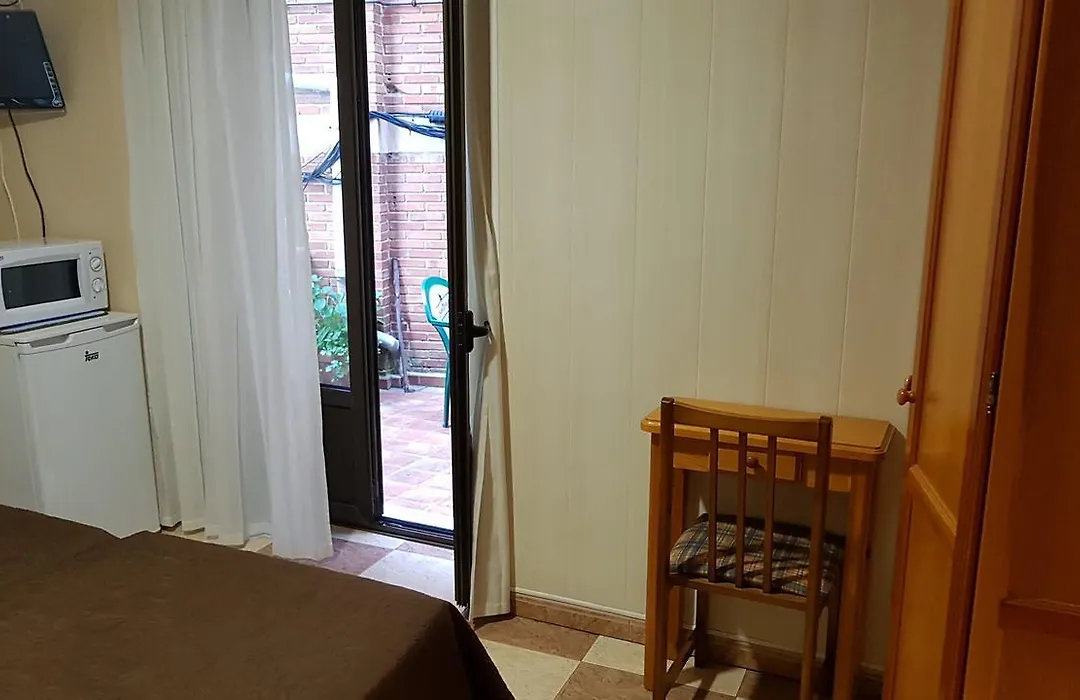 Hostal Arenal-1