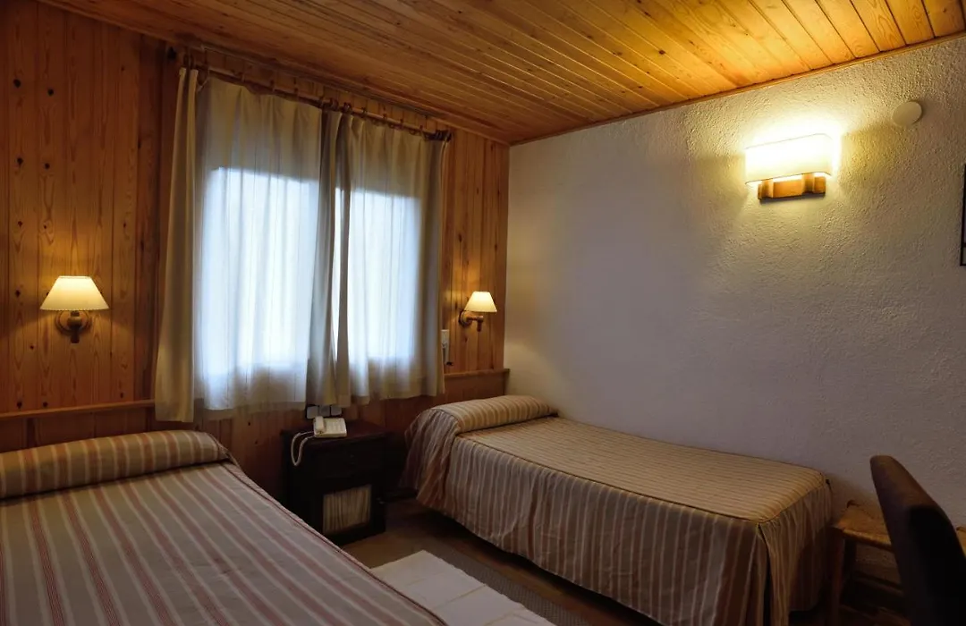 Hotel Els Puis-1