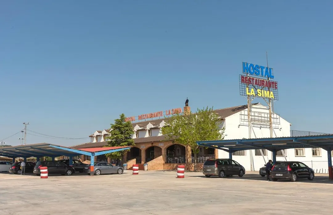 Hotel-Restaurante La Sima-1