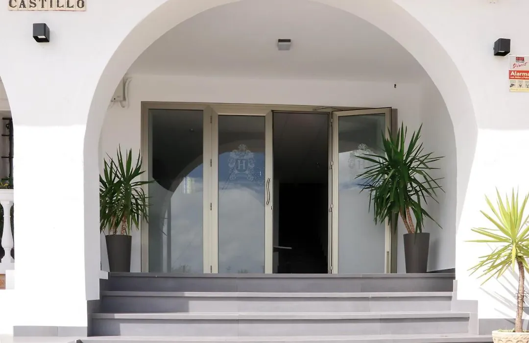 Hostal Castillo-1