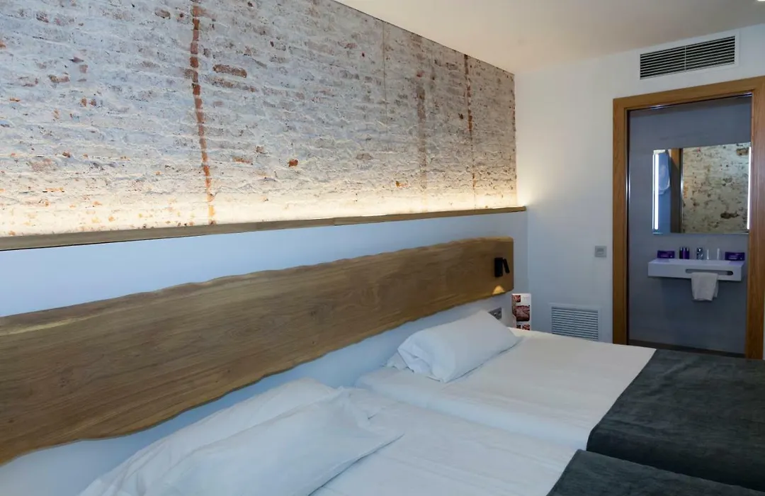 Hostal Paris-1