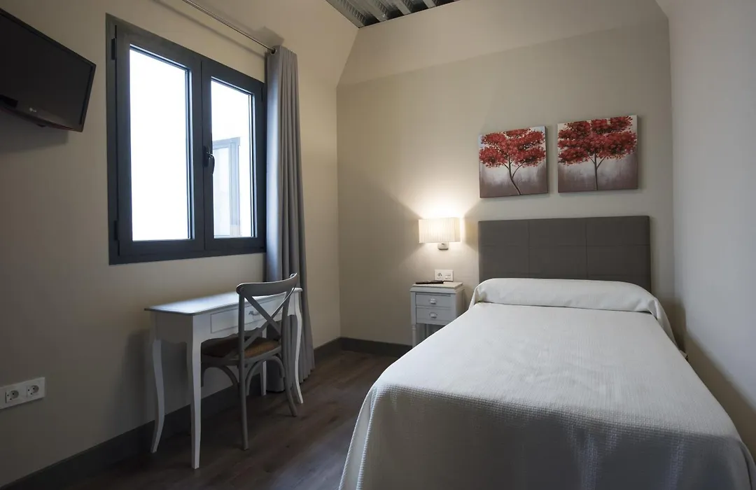 Hostal Emeritae-1