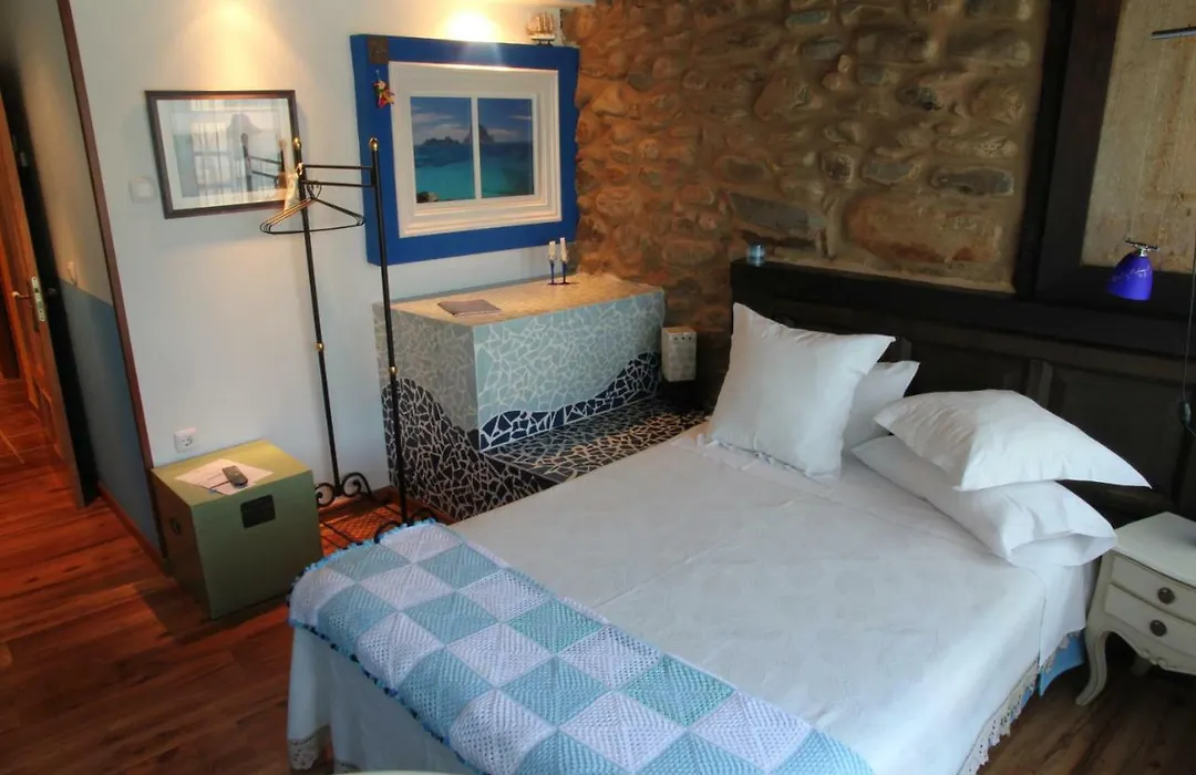 Micro-Hostal La Puerta del Perdón-1