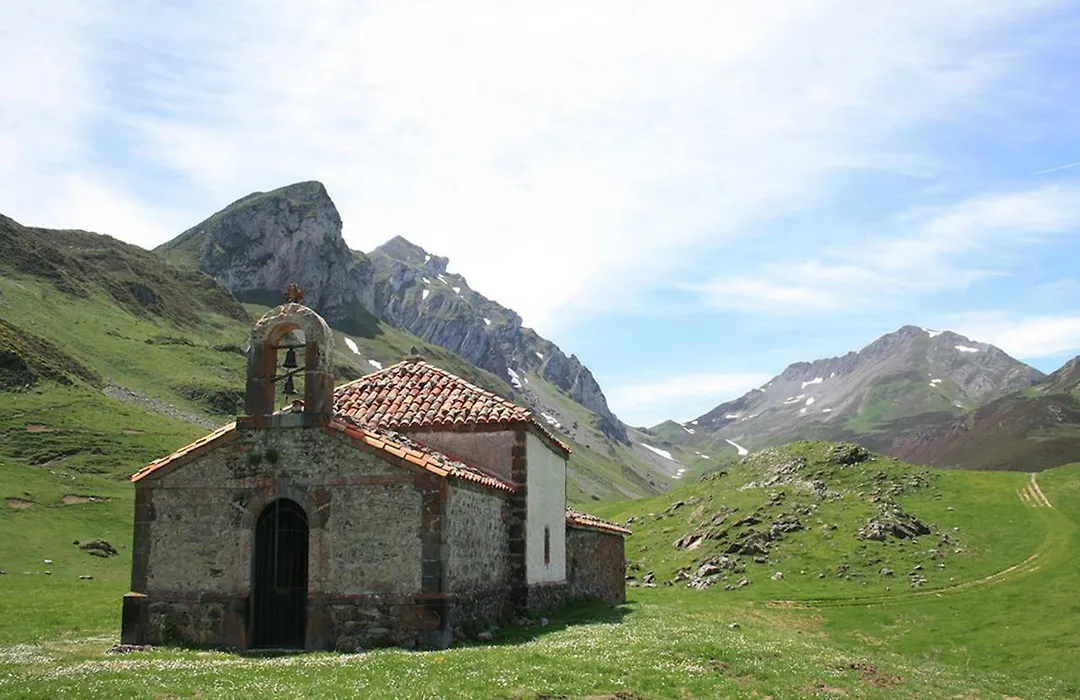 Hotel Rural Llerau-1