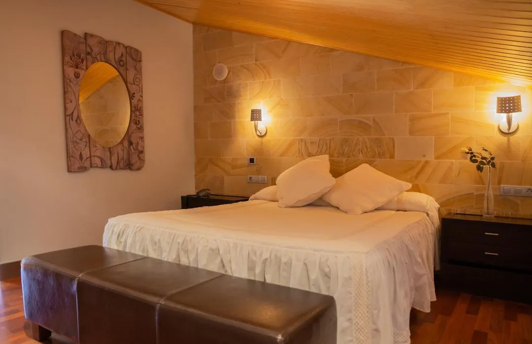 Hostal Fuentefria-1