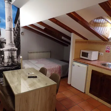 Hostal Serruchi-3