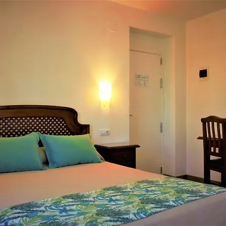 Hotel Ayamontino-3