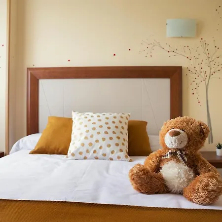 Hostal La Granja **-2