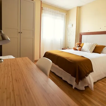 Hostal La Granja **-3