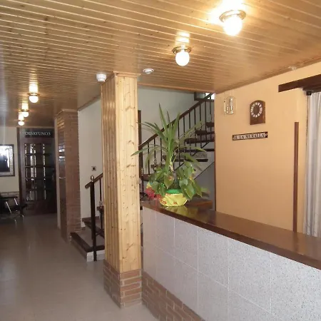 Hostal La Muralla-3