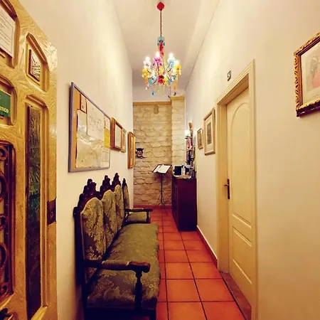 Antonio Guesthouse Alicante-2