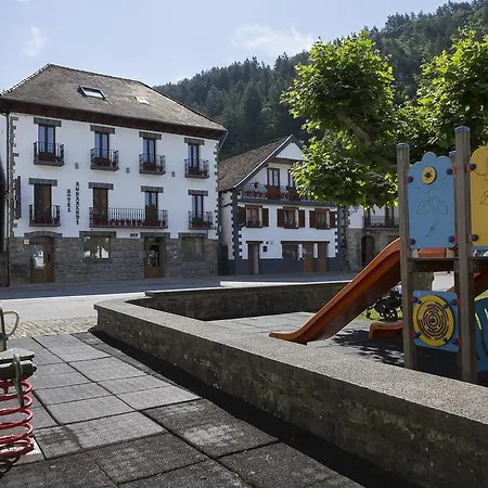 Hotel Rural Auñamendi-2