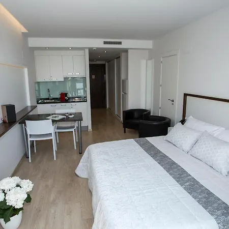 Aparthotel Playa Oliva-3