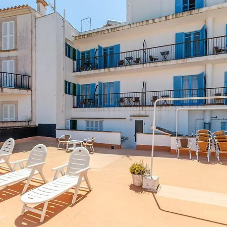La Marina hostal-3
