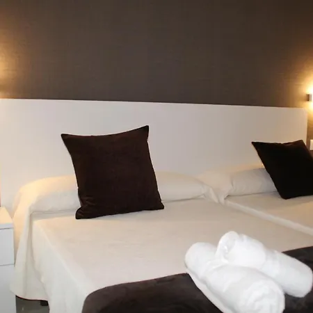 Baixo A Lua Rooming-3