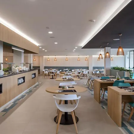 Ohasis Boutique Suites-3