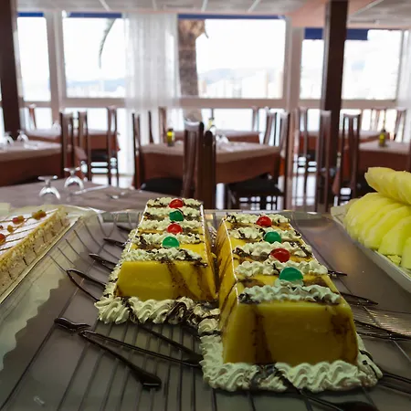 Hotel Bossh Lido-3