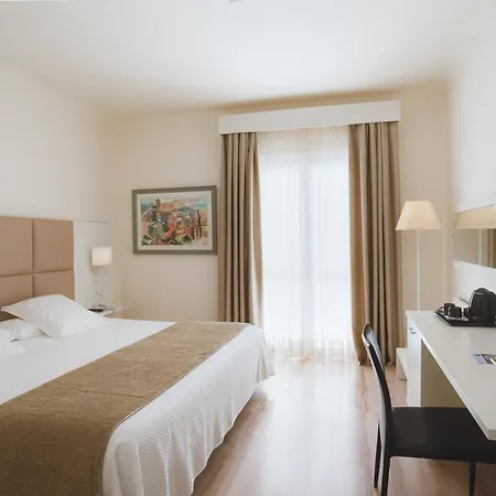 Hotel Pirineos Figueres By Pierre & Vacances-3