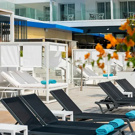 L'Azure Hotel & Spa 4Sup-3