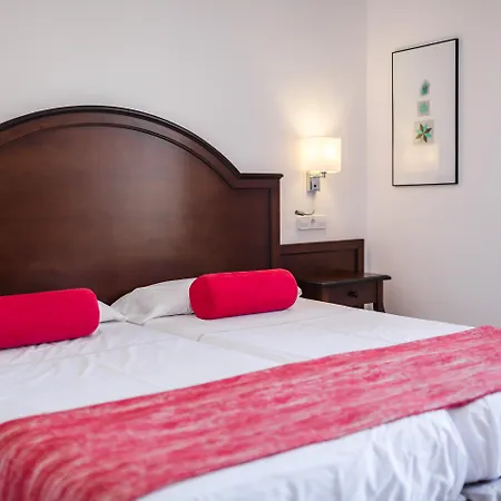 Hotel Ca'l Bisbe-2