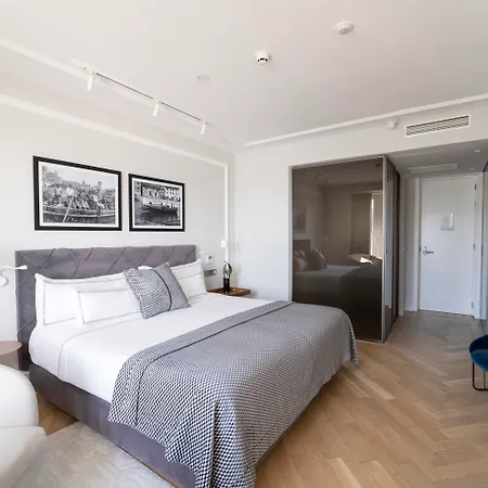 Lasala Plaza Hotel - Adults Only-2
