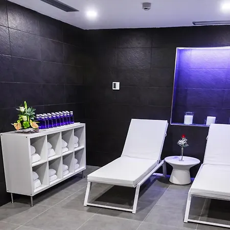 Seven Hotel & Wellness - Gay Men Only-3