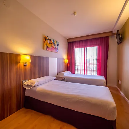 Golden Avenida Family Suites 4*-2