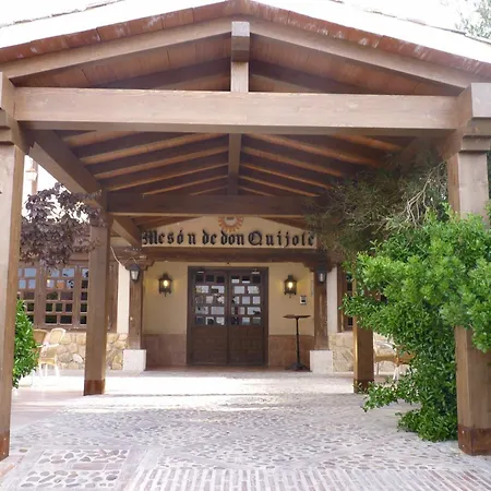 Hotel Mesón de Don Quijote-3