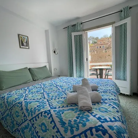 P&R Hostals Maria Rosa-2