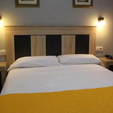 Hostal Madrid-3