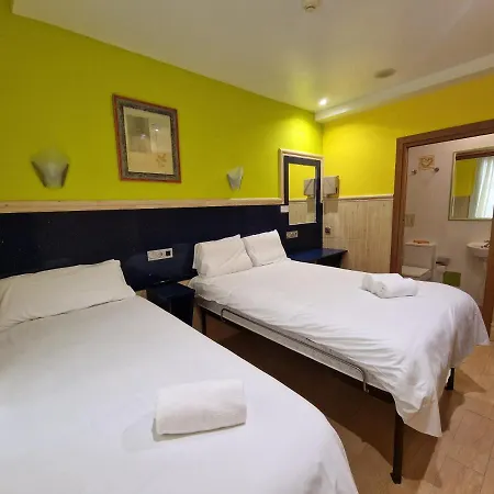 Pension Izar Bat Guesthouse - Self Check-In-2