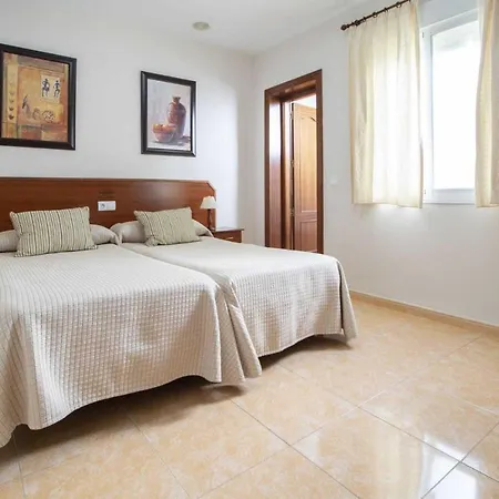 Hostal Los Gallos-2