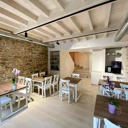 Hotel Trina 20-2