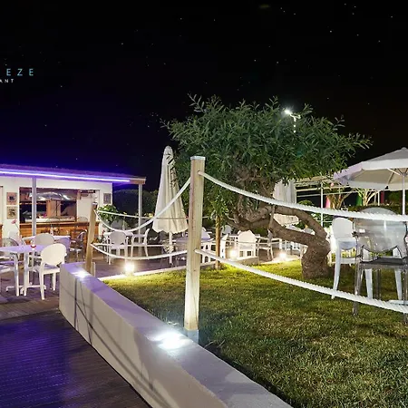 Hotel Izan Cavanna-3