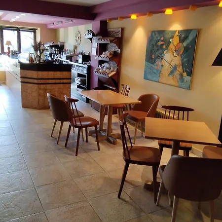 Hostal Fuentefria-3