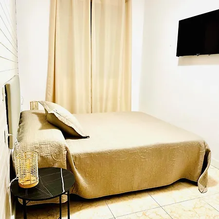 Hostal La Taberna-2