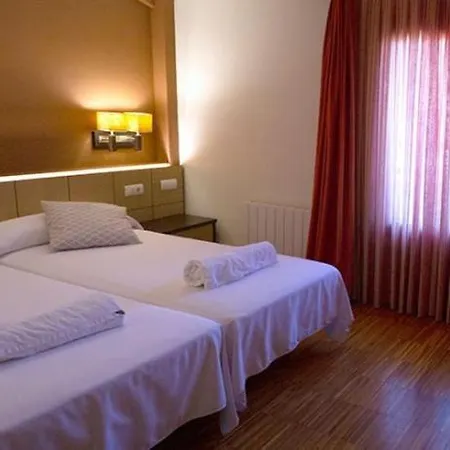 Hotel Valle De Turtzioz-3