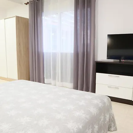 Happy Room-3