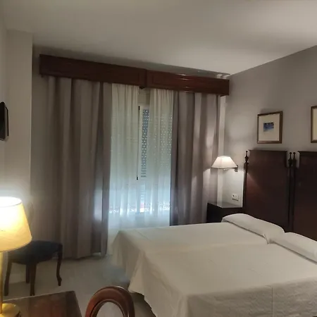 Hotel Iberia Plaza América-3