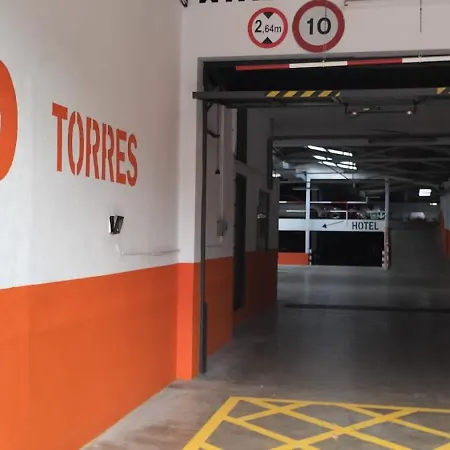 Hotel Torres Manlleu-2