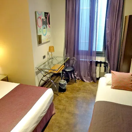 Hotel Lloret Ramblas-3
