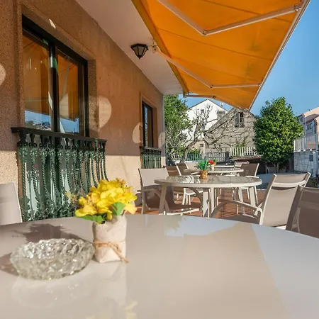 Hostal Devesas-2
