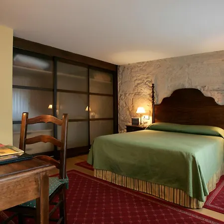 Hotel Pazo de Lestrove by Pousadas de Compostela-3