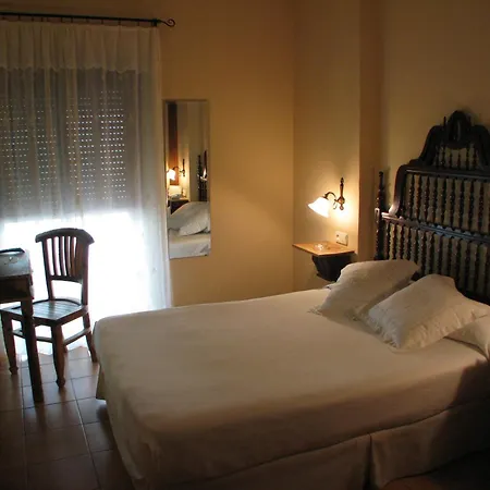 Hotel Don Carlos Cáceres-2