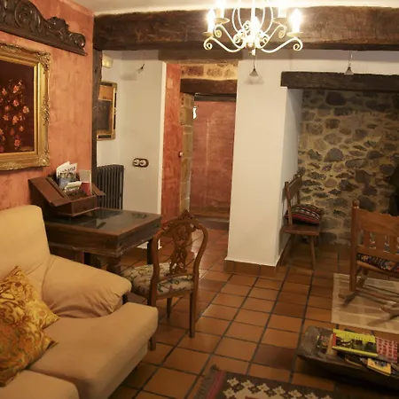 Casona de San Pantaleón de Aras-3