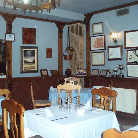 Hostal Restaurante La Muralla-2