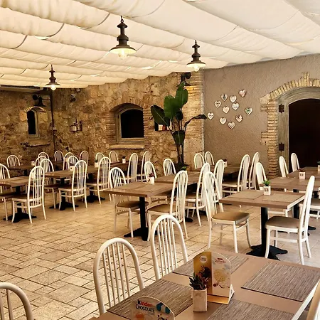 Hotel Castell Blanc-3