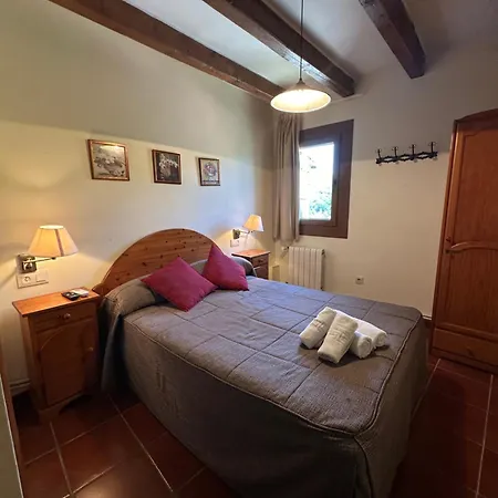 Hostal Centre Del Montsec-3