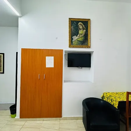 Hostal Mont Thabor-2
